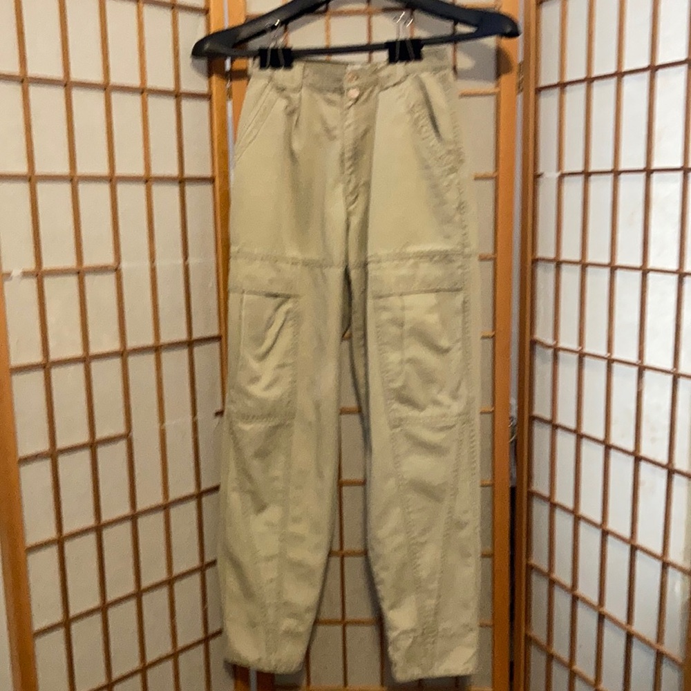 California Y.H. Vintage cargo pants. Size 5-6  cream color.